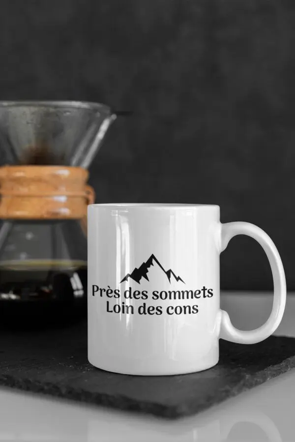 Mug près des sommets, loin des cons